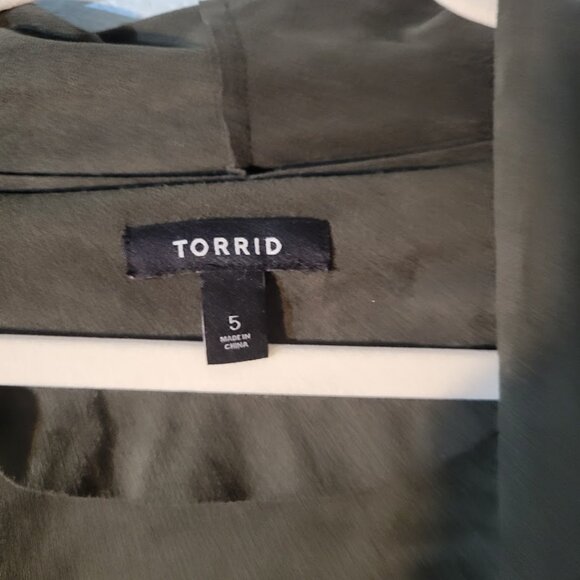 Olive Green Draping Peachskin Jacket Size 5x Torrid Host Pick - Picture 3 of 5